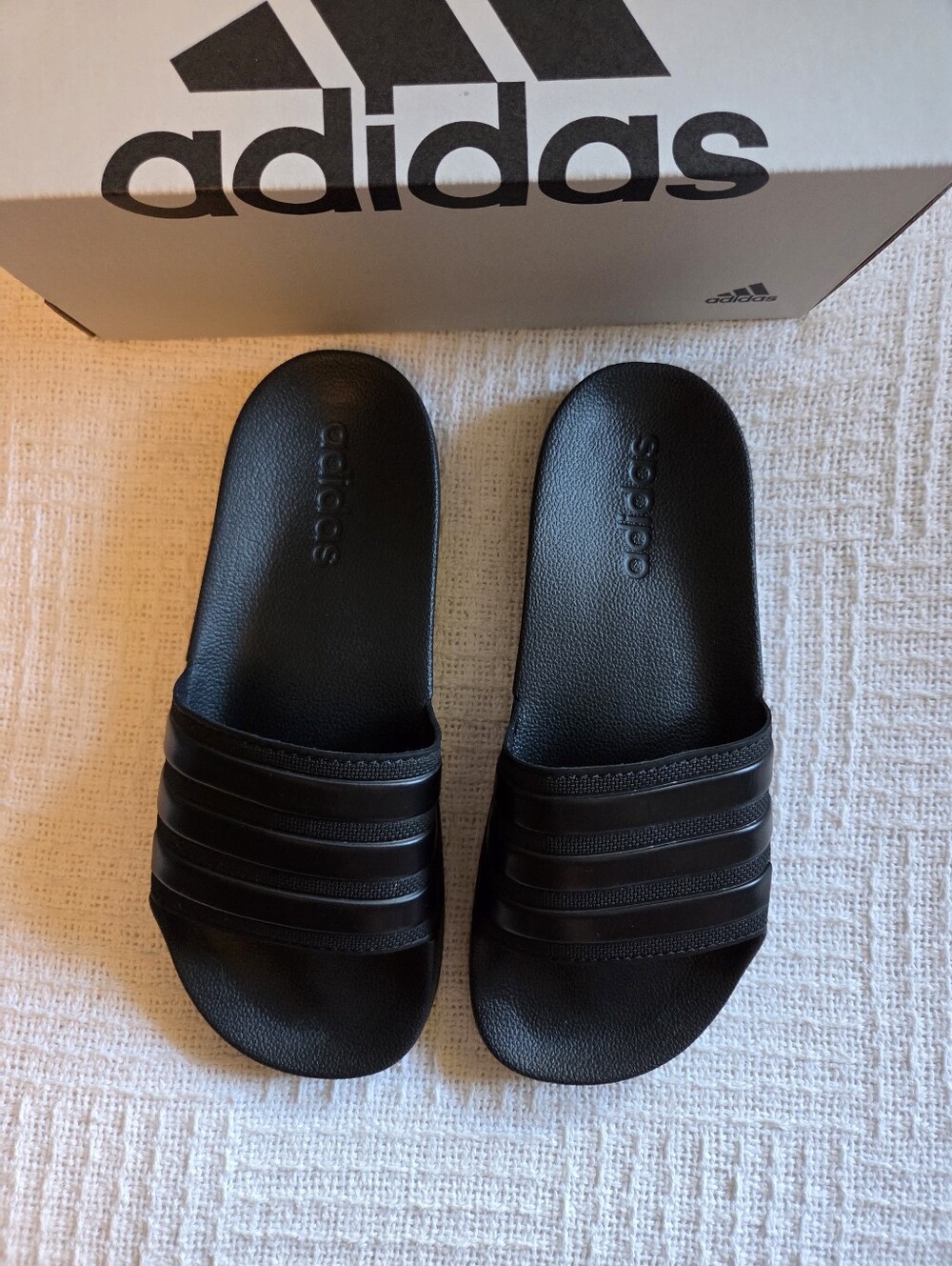 Adidas Black Slides Unisex Sizing M6/W7